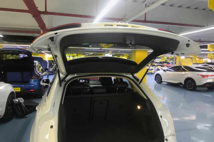 Used Audi Q3 2015 30 TFSI Comfort Model Trunk