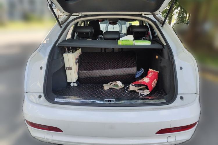 Used Audi Q3 2015 35 TFSI Comfort Model Trunk