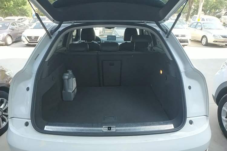 Used Audi Q3 2015 35 TFSI quattro Technology Edition Trunk