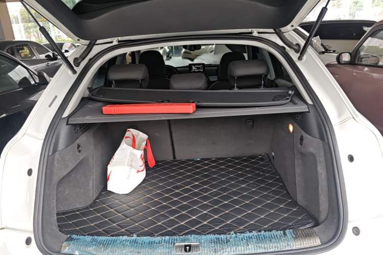 Used Audi Q3 2015 35 TFSI Millionth Anniversary Intelligent Edition Trunk