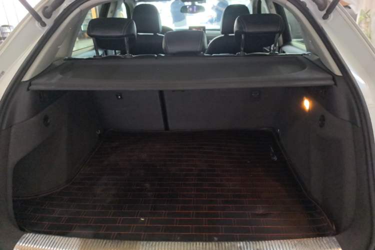 Used Audi Q3 2015 30 TFSI Ambition Edition Trunk