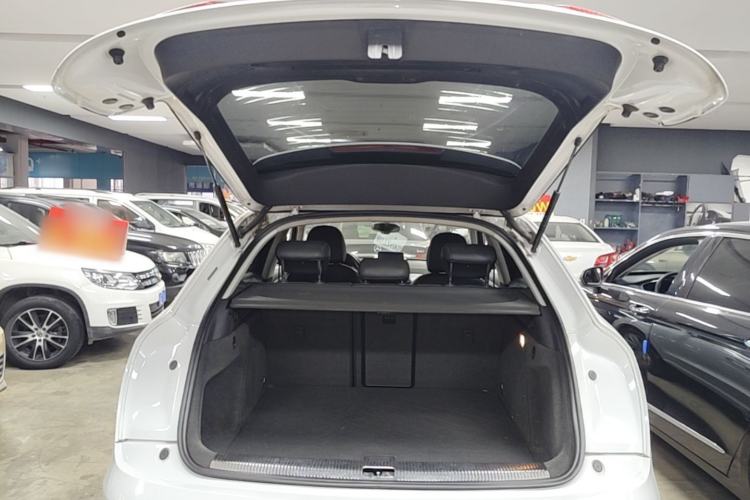 Used Audi Q3 2015 30 TFSI Comfort Model Trunk