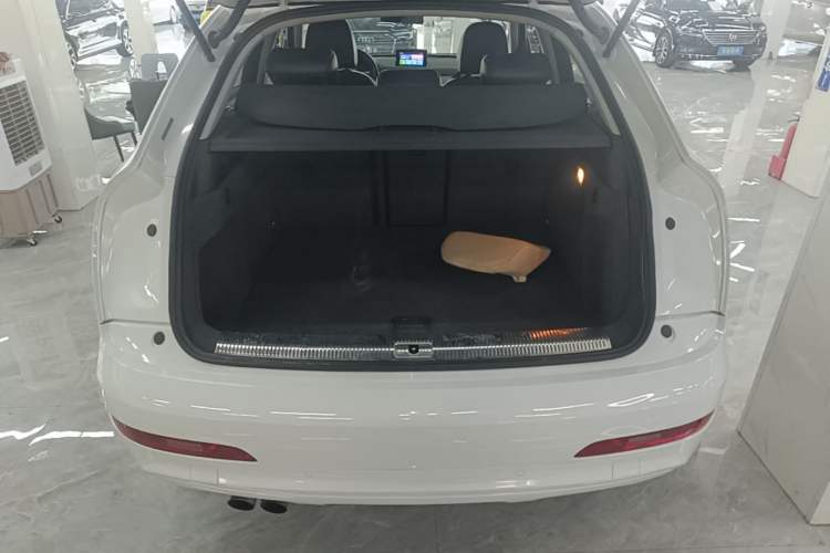 Used Audi Q3 2015 35 TFSI quattro Millionth Anniversary Edition Trunk