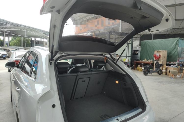 Used Audi Q3 2015 35 TFSI Comfort Model Trunk