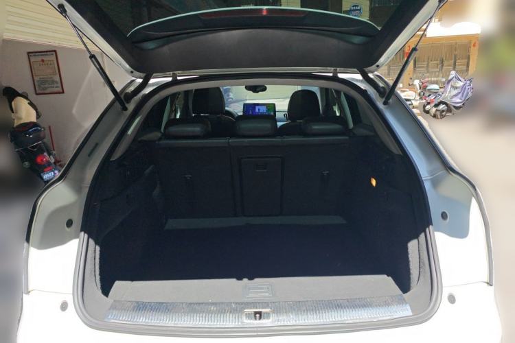 Used Audi Q3 2015 35 TFSI Comfort Model Trunk