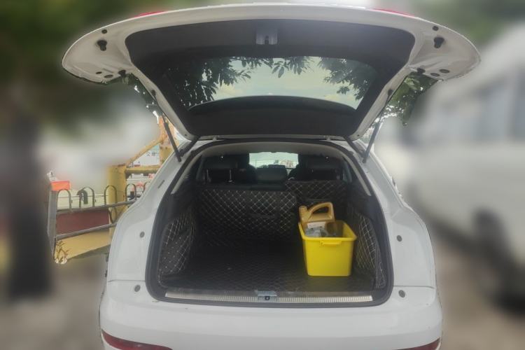 Used Audi Q3 2015 35 TFSI Comfort Model Trunk