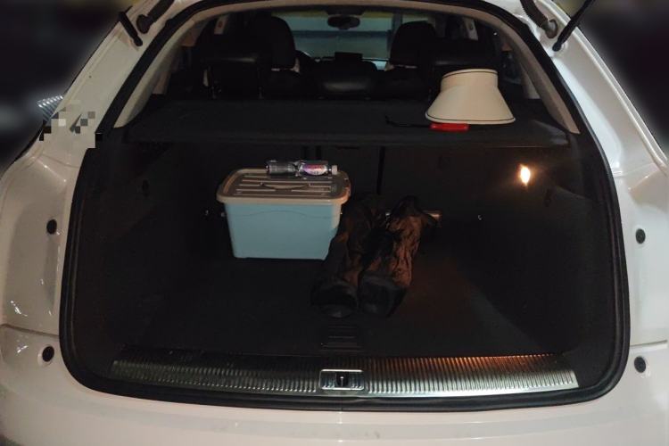 Used Audi Q3 2015 35 TFSI Comfort Model Trunk