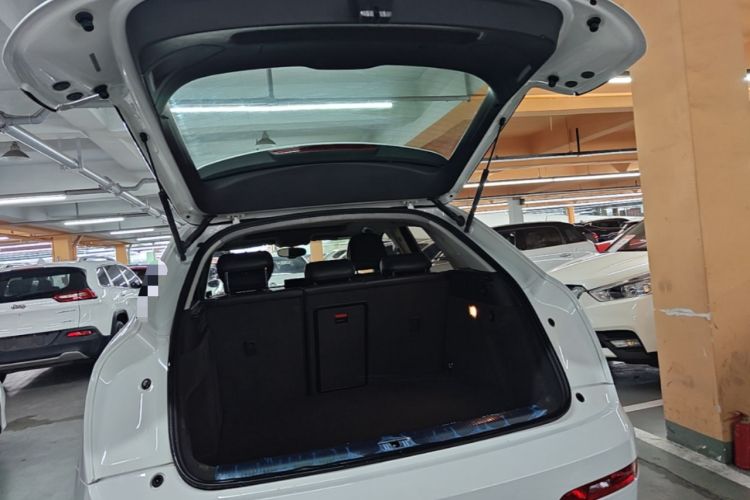 Used Audi Q3 2015 30 TFSI Comfort Model Trunk