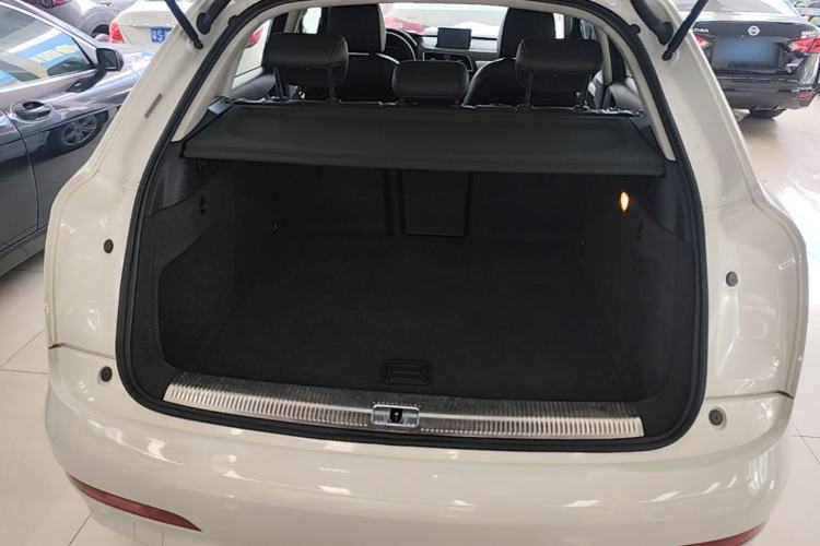 Used Audi Q3 2015 35 TFSI Millionth Anniversary Comfort Model Trunk