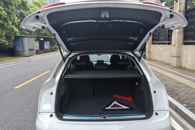 Used Audi Q3 2015 30 TFSI Ambition Edition Trunk