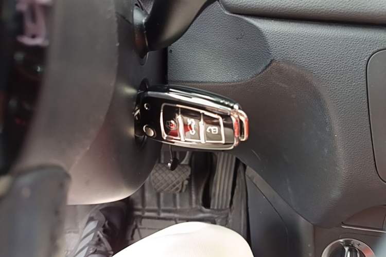 Used Audi Q3 2015 30 TFSI Ambition Edition Vehicle Key