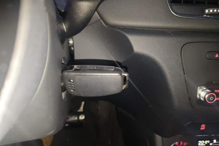 Used Audi Q3 2015 35 TFSI Ambition Edition Vehicle Key