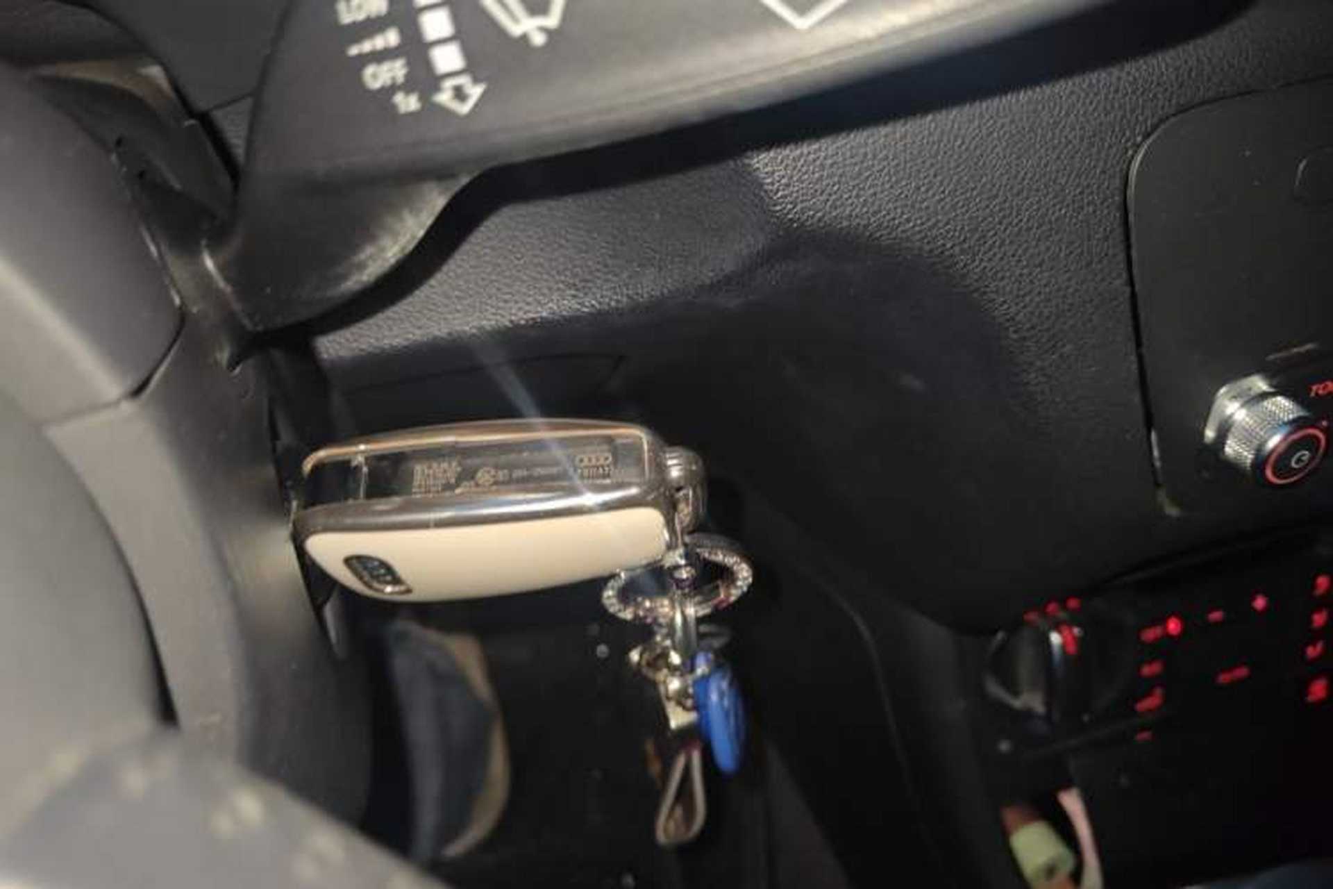 Used Audi Q3 2015 30 TFSI Comfort Model Vehicle Key