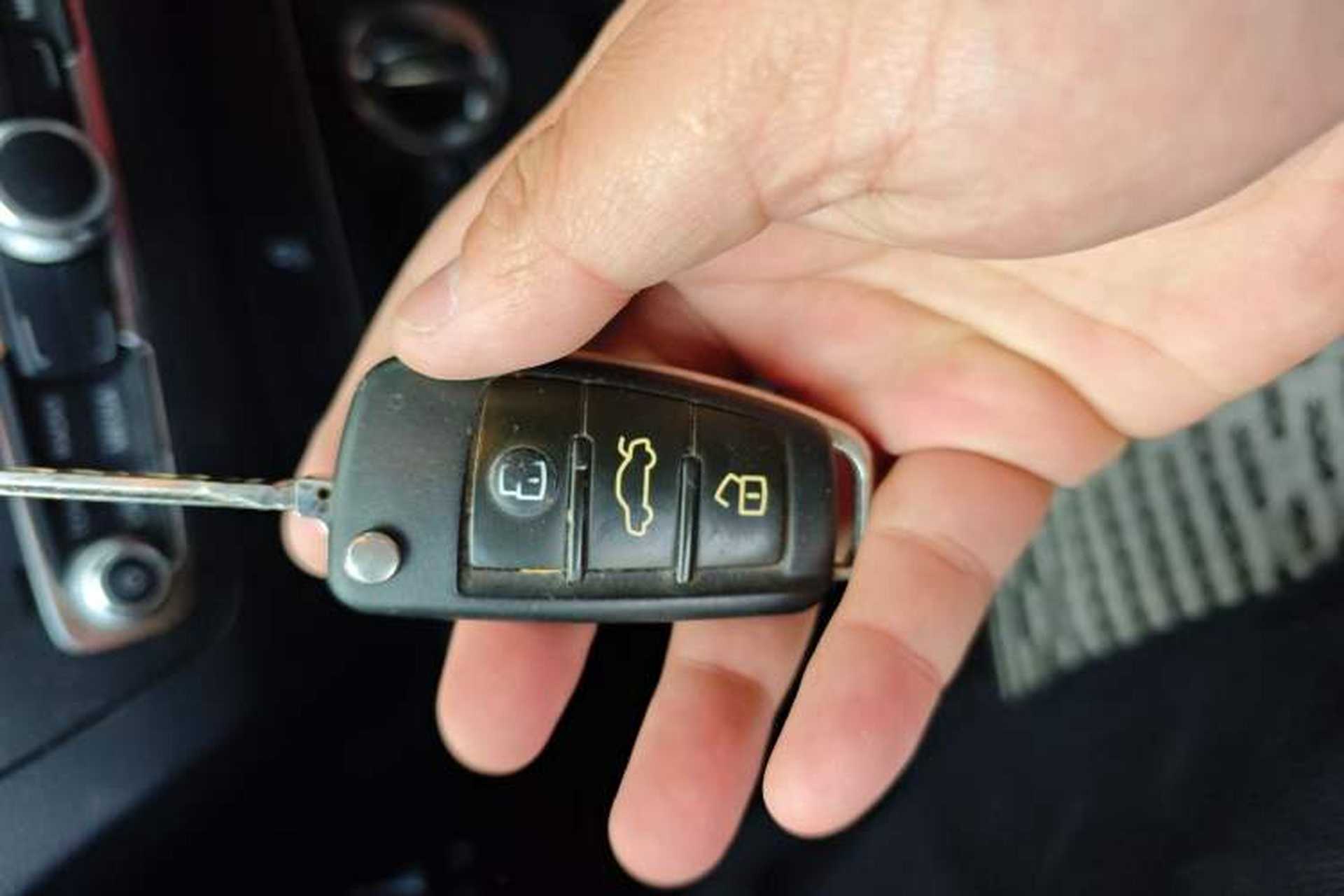Used Audi Q3 2015 30 TFSI Standard Model Vehicle Key
