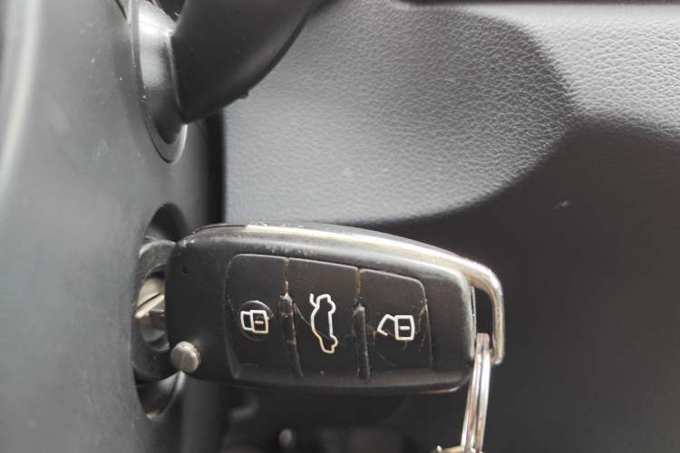 Used Audi Q3 2015 30 TFSI Ambition Edition Vehicle Key