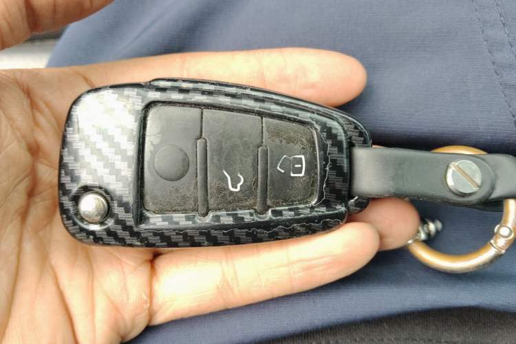 Used Audi Q3 2015 35 TFSI Comfort Model Vehicle Key