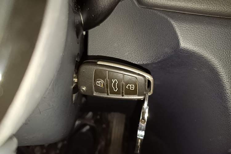 Used Audi Q3 2015 35 TFSI Ambition Edition Vehicle Key