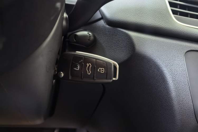 Used Audi Q3 2015 35 TFSI quattro Technology Edition Vehicle Key