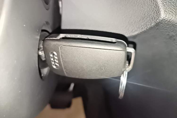 Used Audi Q3 2015 35 TFSI Millionth Anniversary Comfort Model Vehicle Key
