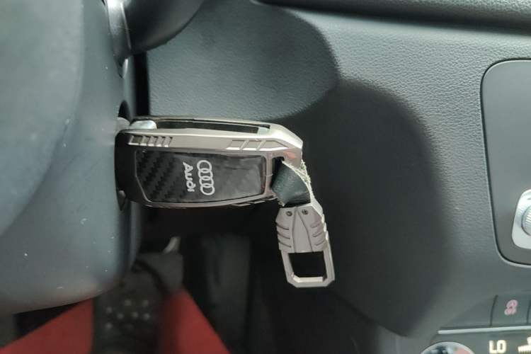 Used Audi Q3 2015 30 TFSI Ambition Edition Vehicle Key