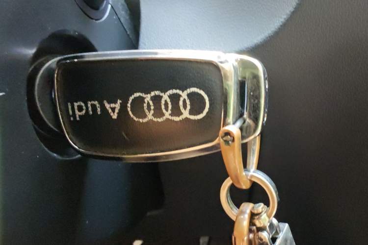 Used Audi Q3 2015 35 TFSI Comfort Model Vehicle Key