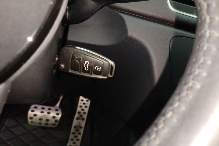 Used Audi Q3 2015 35 TFSI quattro Technology Edition Vehicle Key