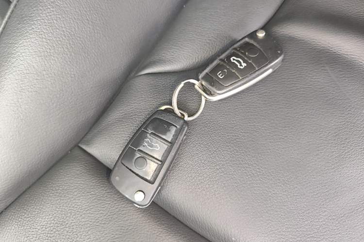 Used Audi Q3 2015 35 TFSI Comfort Model Vehicle Key