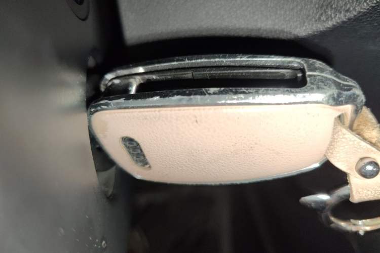 Used Audi Q3 2015 30 TFSI Comfort Model Vehicle Key