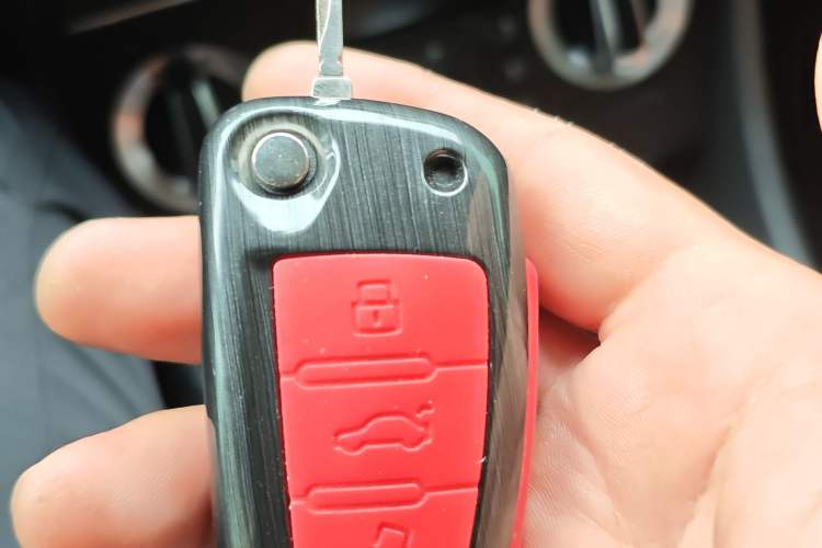 Used Audi Q3 2015 30 TFSI Ambition Edition Vehicle Key