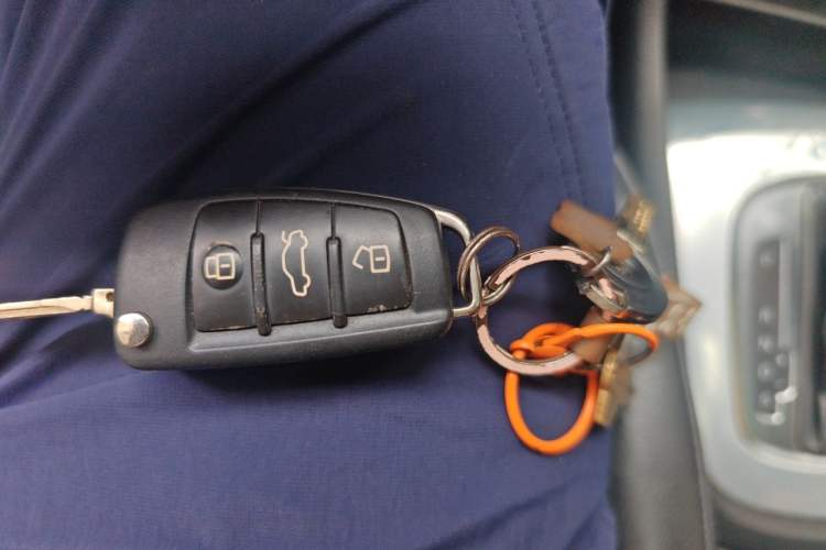 Used Audi Q3 2015 35 TFSI Comfort Model Vehicle Key