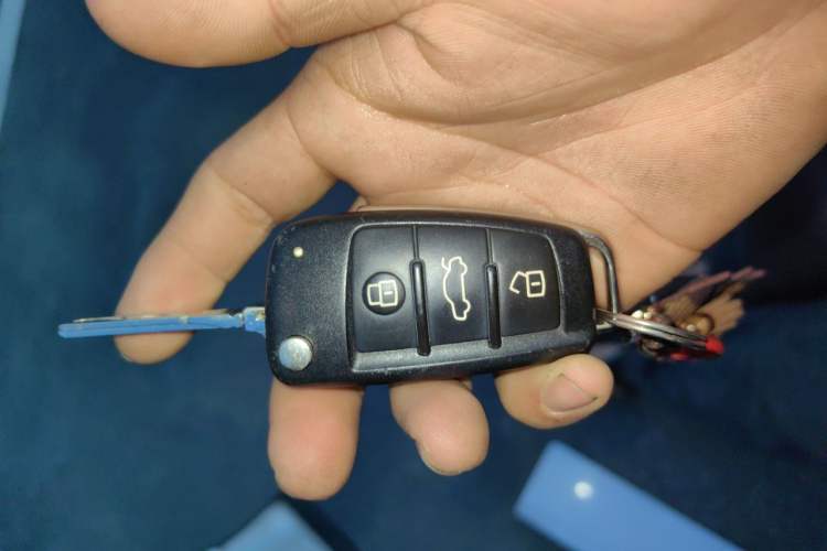 Used Audi Q3 2015 30 TFSI Ambition Edition Vehicle Key