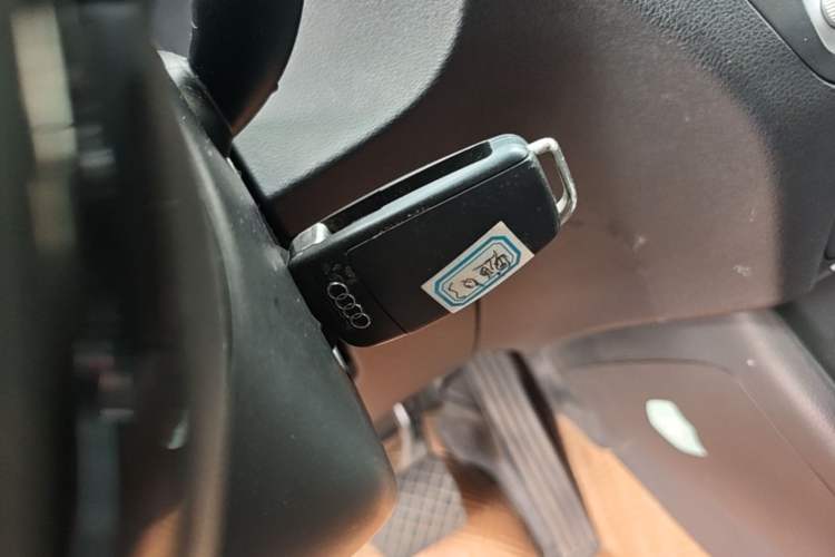 Used Audi Q3 2015 35 TFSI quattro Millionth Anniversary Edition Vehicle Key