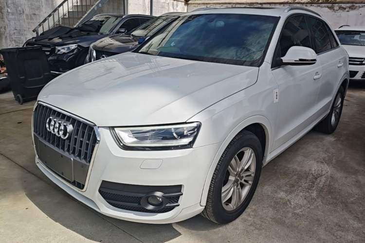 Used Audi Q3 2015 35 TFSI quattro Millionth Anniversary Edition Guazi used car, China used car export, Used car for sale, Used Audi cars, Cheapest cars for sale