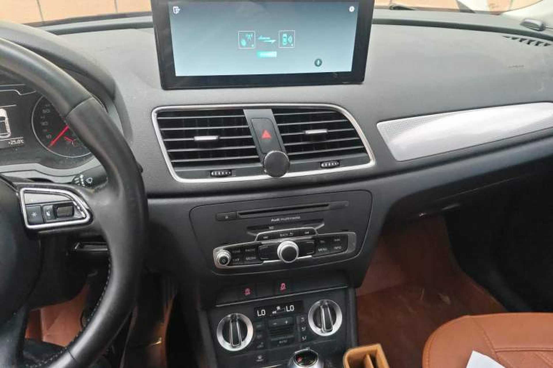 Used Audi Q3 2015 30 TFSI Comfort Model Audio And AC Panel