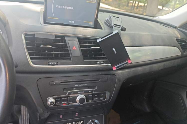 Used Audi Q3 2015 30 TFSI Comfort Model Audio And AC Panel