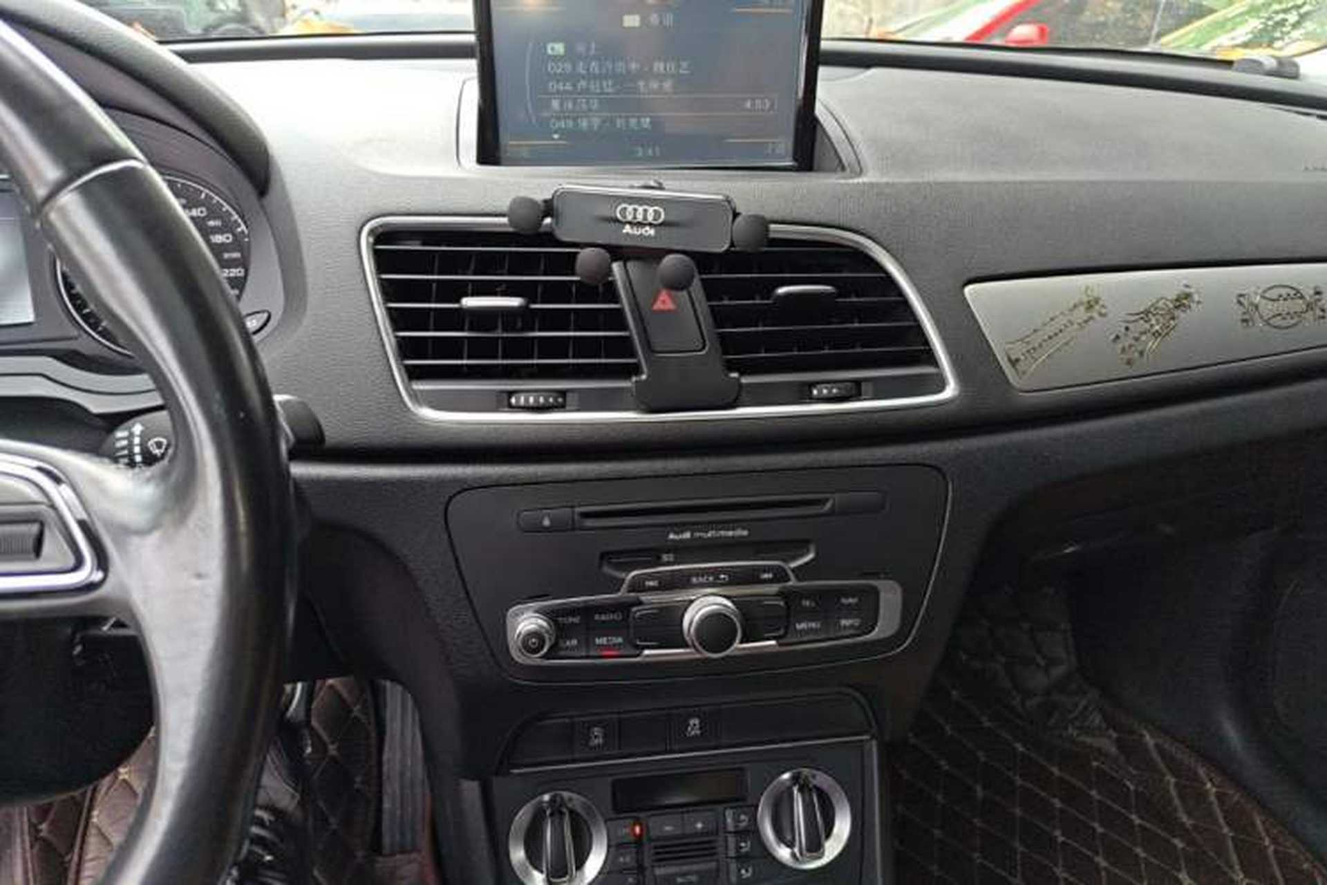 Used Audi Q3 2015 35 TFSI Ambition Edition Audio And AC Panel