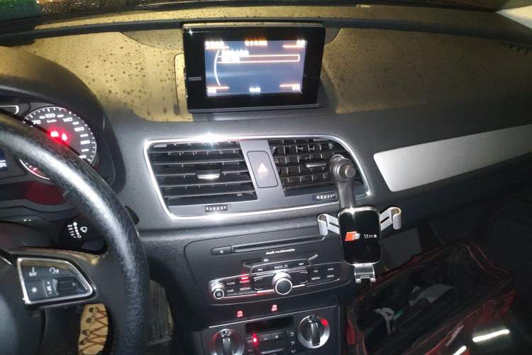 Used Audi Q3 2015 35 TFSI Millionth Anniversary Intelligent Edition Audio And AC Panel