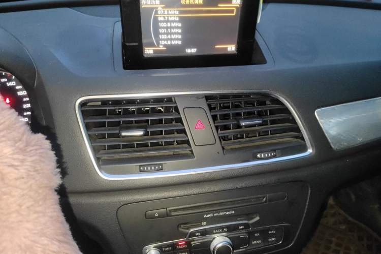 Used Audi Q3 2015 35 TFSI Millionth Anniversary Comfort Model Audio And AC Panel