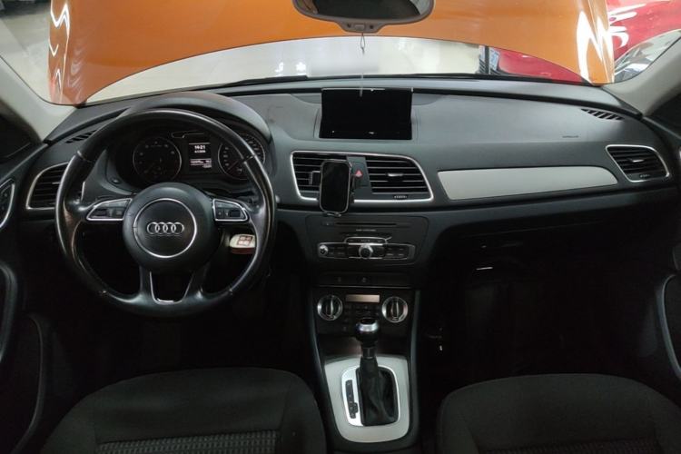 Used Audi Q3 2015 35 TFSI Millionth Anniversary Intelligent Edition Center Console