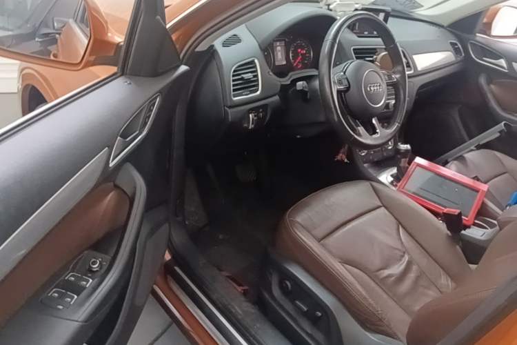 Used Audi Q3 2015 35 TFSI quattro Technology Edition Driver Seat
