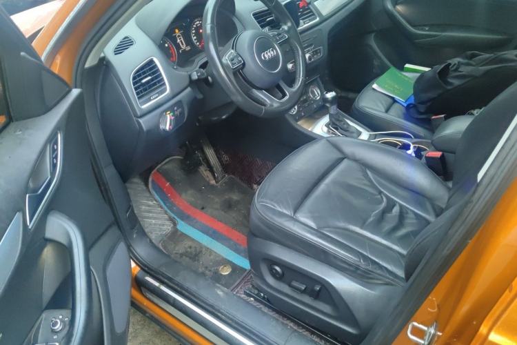 Used Audi Q3 2015 35 TFSI Ambition Edition Driver Seat