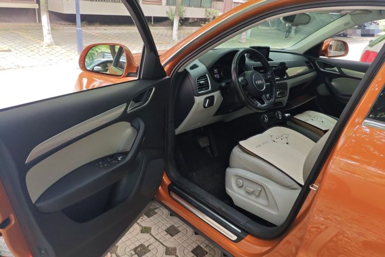 Used Audi Q3 2015 35 TFSI Comfort Model Driver Seat
