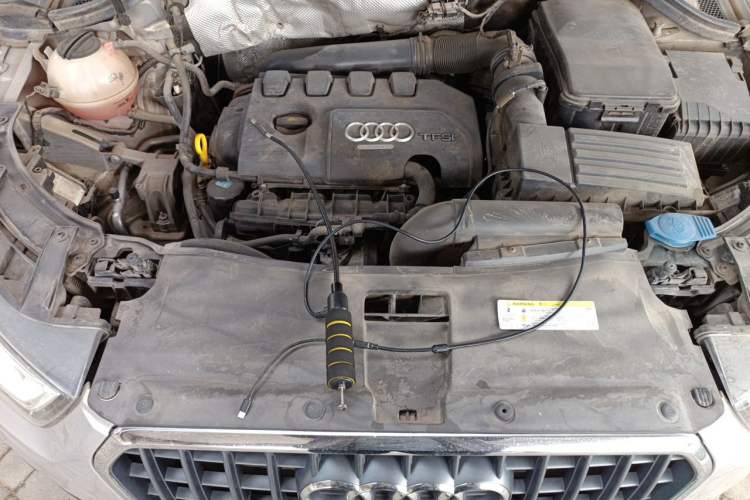 Used Audi Q3 2015 35 TFSI Comfort Model Engine Bay