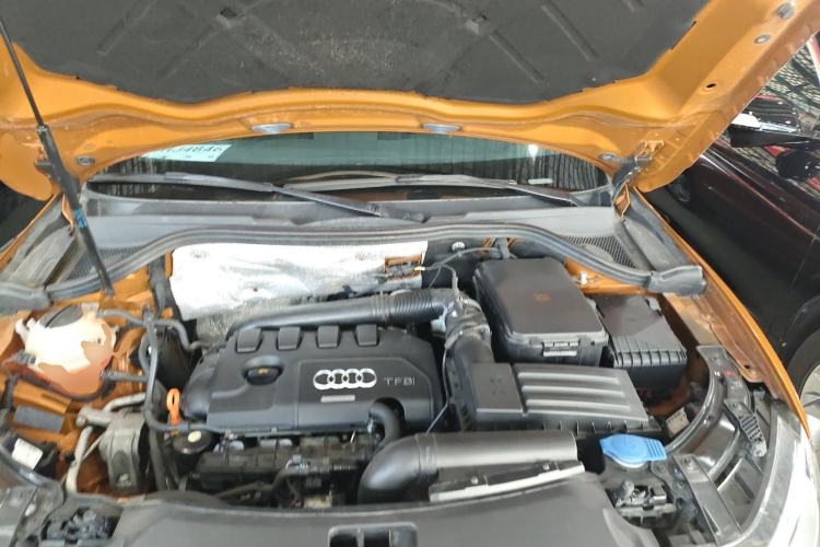 Used Audi Q3 2015 35 TFSI quattro Technology Edition Engine Bay