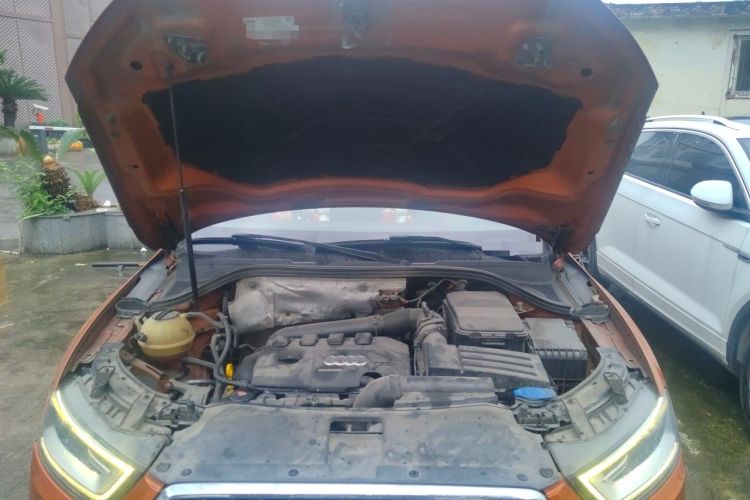 Used Audi Q3 2015 35 TFSI Ambition Edition Engine Bay