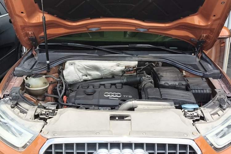 Used Audi Q3 2015 35 TFSI Ambition Edition Engine Bay