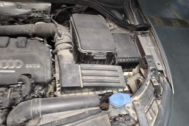 Used Audi Q3 2015 35 TFSI quattro Technology Edition Engine Bay Left