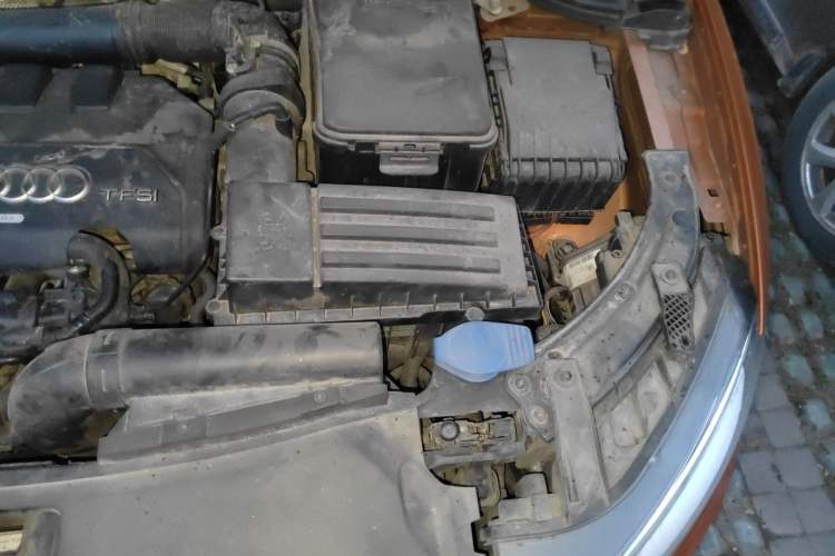 Used Audi Q3 2015 35 TFSI Millionth Anniversary Comfort Model Engine Bay Left
