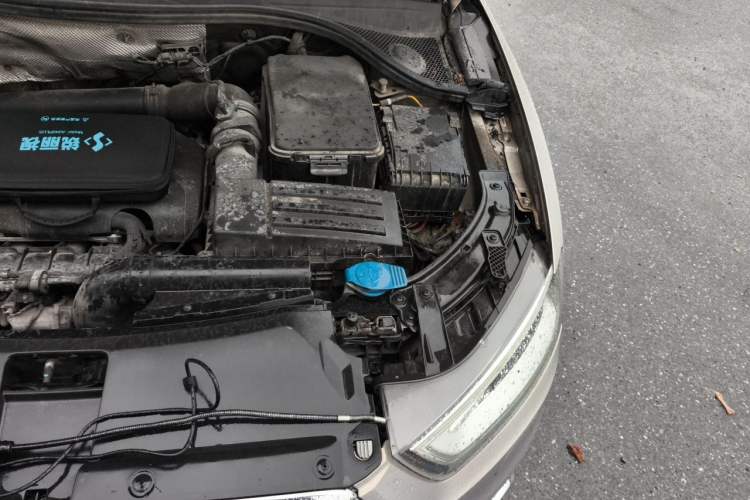 Used Audi Q3 2015 35 TFSI Ambition Edition Engine Bay Left