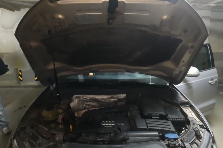 Used Audi Q3 2015 35 TFSI quattro Technology Edition Engine Bay